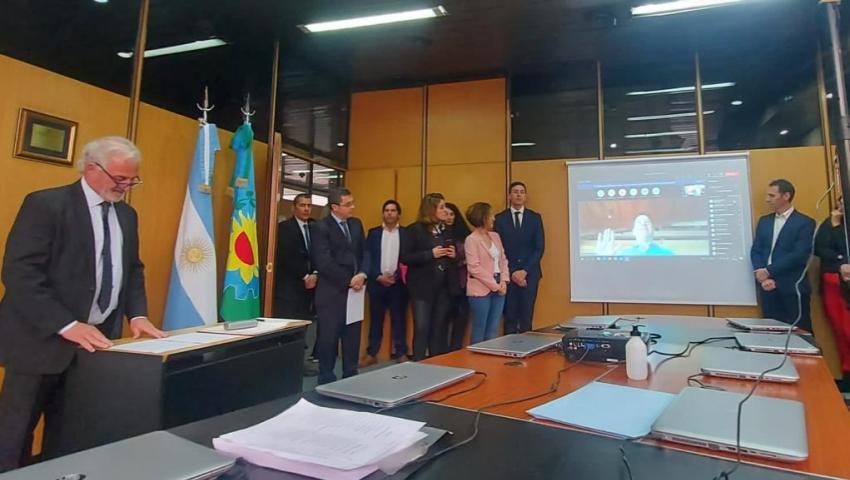 Jura del Dr. Di Cesare vía virtual Jura de Di Cesare