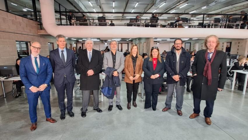 Mesa Examinadora y Académicos Mesa Examinadora y Academicos