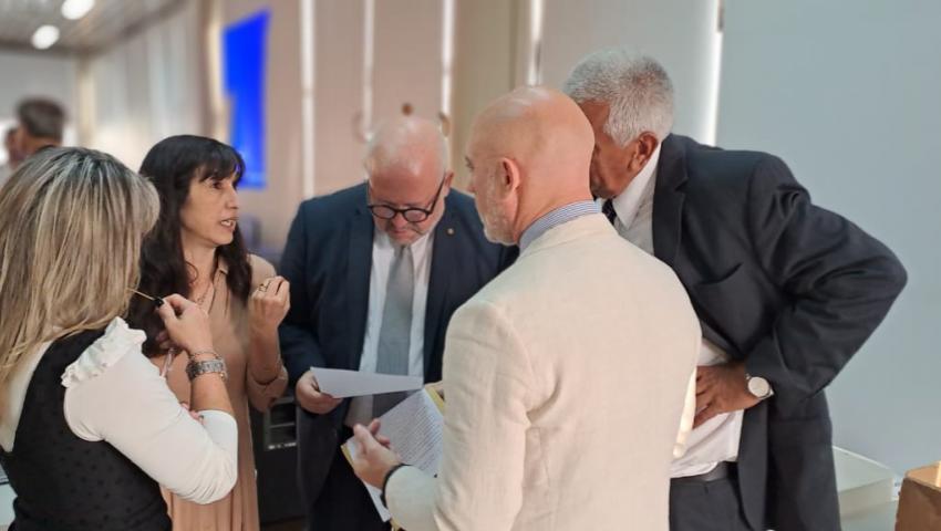 Mesa Examinadora y Académicos Mesa Examinadora y Académicos