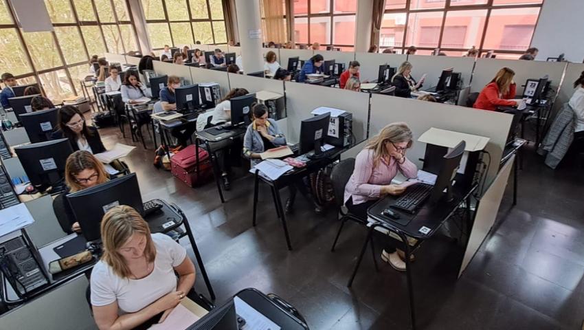 Aspirantes en la sede del Consejo Aspirantes en sede del Consejo