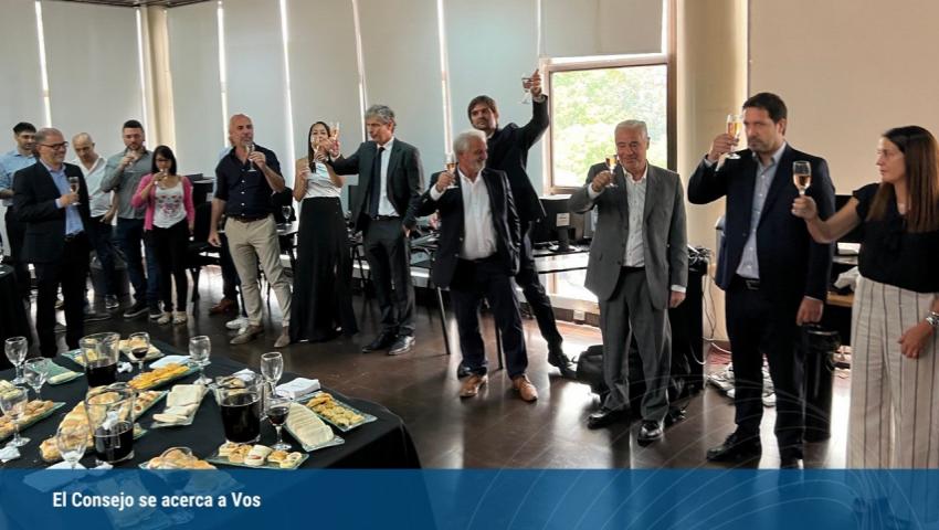 Brindis con autoridades Brindis con autoridades